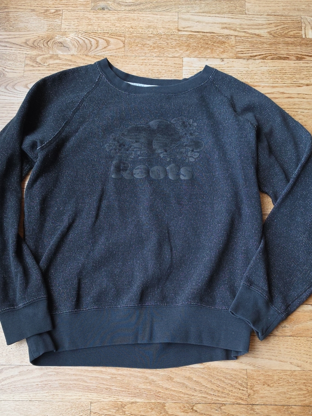 (S) Roots Heathered Black Women’s Crewneck Sweatshirt with Subtle Logo Canadian